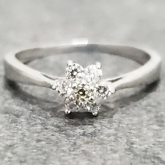 Citrine‎ & Simulated Diamond Flower Sterling Silver Ring - Picture 3 of 6